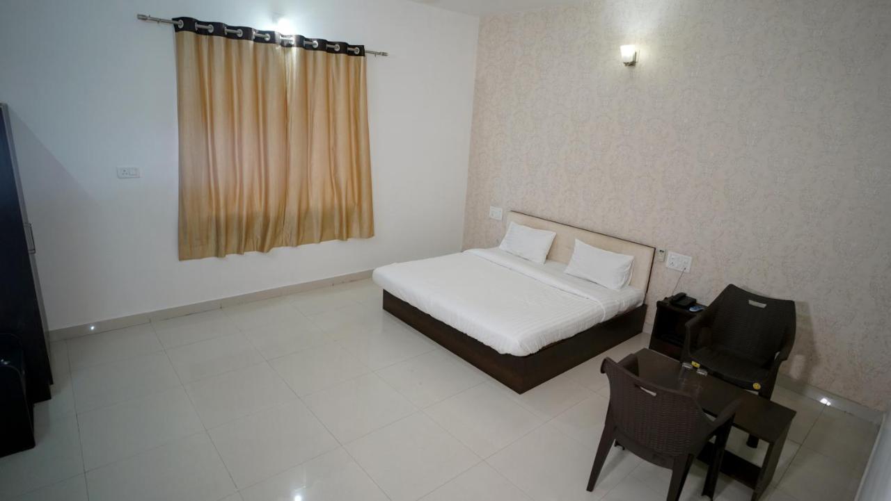 Hotel Badam Palace Udaipur Kültér fotó